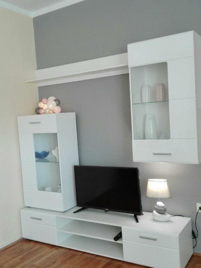 Apartments Gojka Miocevic Биоград-на-Мору Экстерьер фото